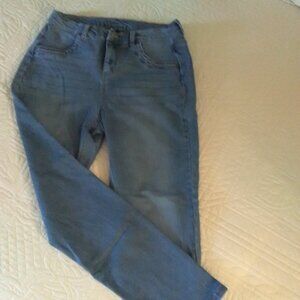 NWOT HUE Flannel Lined Denim Leggings